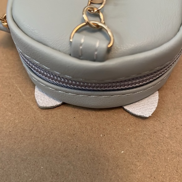 Grey Mini Owl Backpack Keychain - Picture 4 of 7